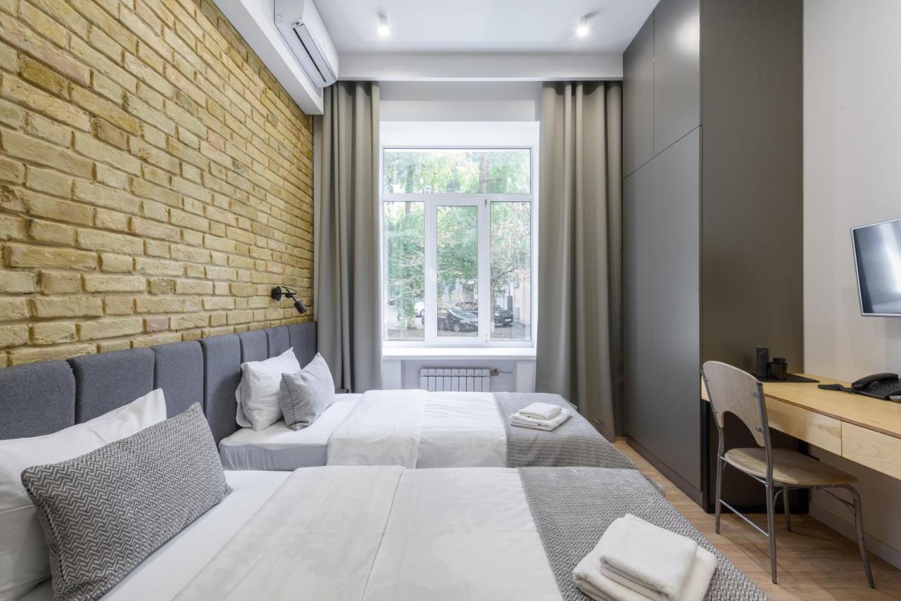 Centrooms Kropivnizkogo Mini-Hotel 基輔 外观 照片